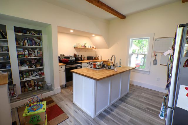 9 Shaw Street, Lebanon, NH 03766