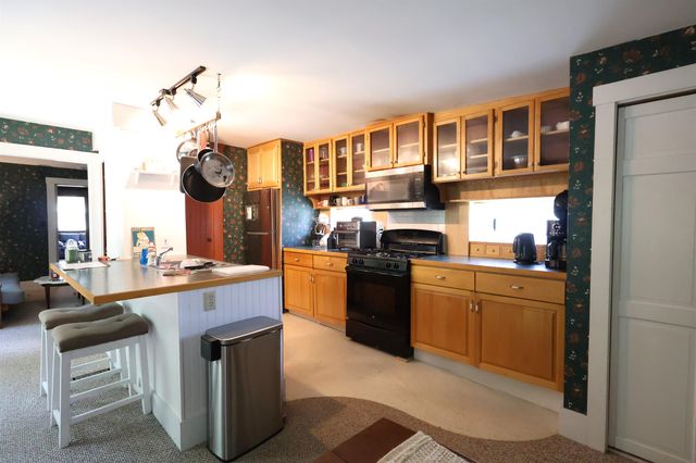 9 Shaw Street, Lebanon, NH 03766