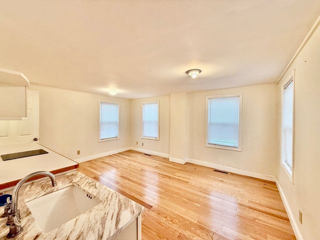 19 Common St 2, Weymouth, MA 02188