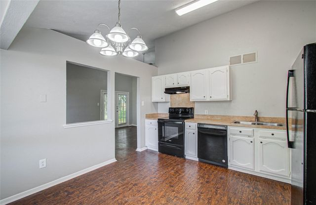 24022 Four Sixes Lane, Hockley, TX 77447