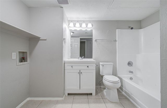 24022 Four Sixes Lane, Hockley, TX 77447