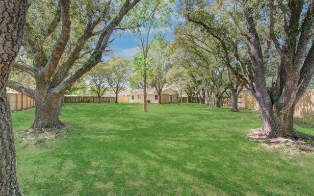 24022 Four Sixes Lane, Hockley, TX 77447