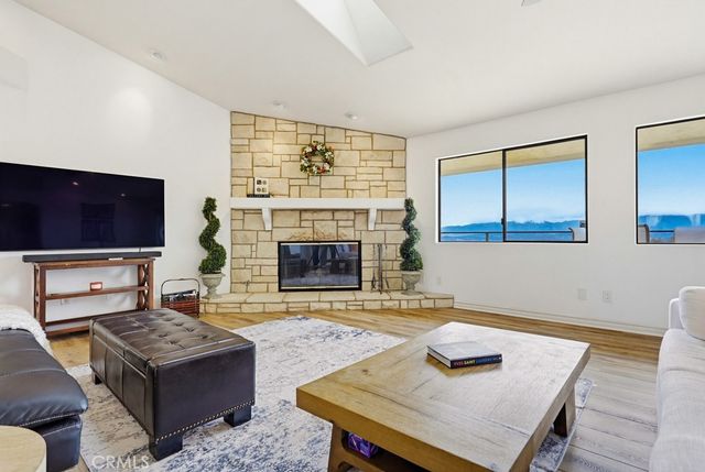 28572 Meadow Mesa Lane, Escondido, CA 92026