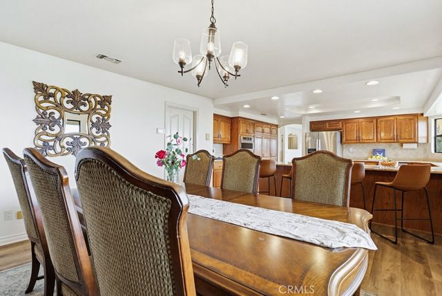 28572 Meadow Mesa Lane, Escondido, CA 92026