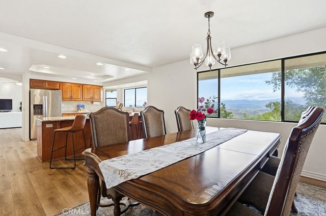 28572 Meadow Mesa Lane, Escondido, CA 92026