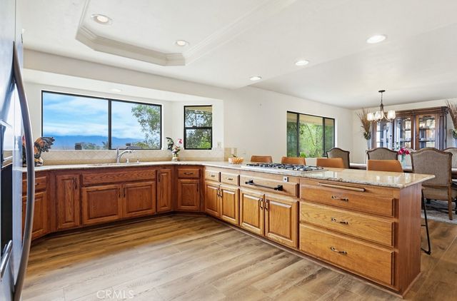 28572 Meadow Mesa Lane, Escondido, CA 92026