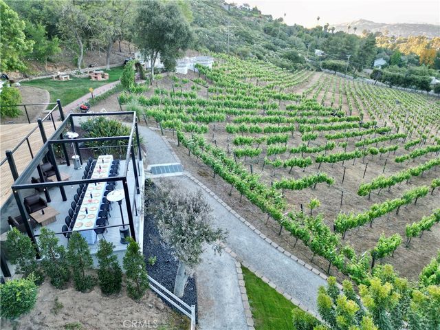 28572 Meadow Mesa Lane, Escondido, CA 92026