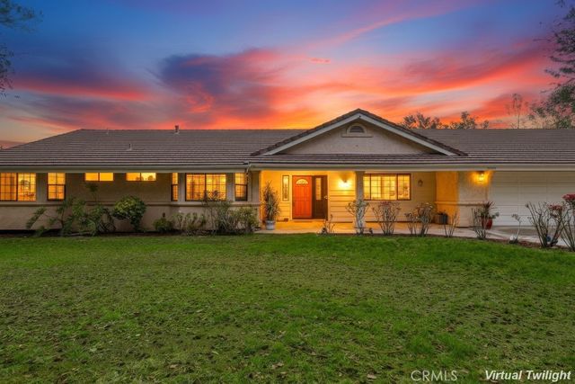 28572 Meadow Mesa Lane, Escondido, CA 92026