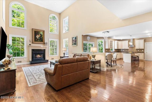 7 Highpoint Road, Holmdel, NJ 07733
