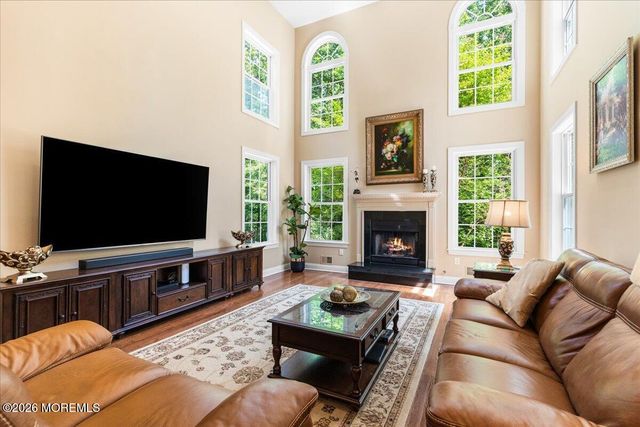 7 Highpoint Road, Holmdel, NJ 07733