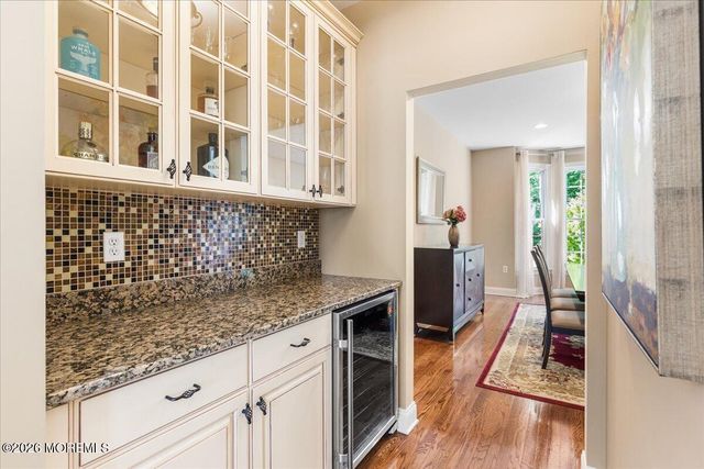 7 Highpoint Road, Holmdel, NJ 07733