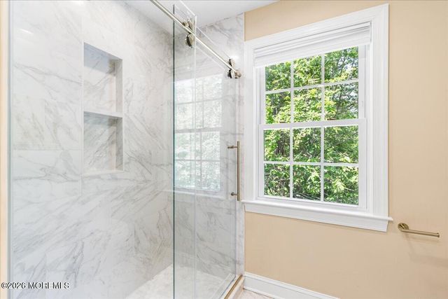 7 Highpoint Road, Holmdel, NJ 07733