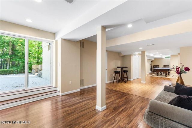 7 Highpoint Road, Holmdel, NJ 07733