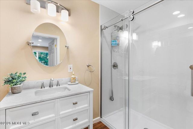 7 Highpoint Road, Holmdel, NJ 07733