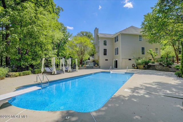 7 Highpoint Road, Holmdel, NJ 07733