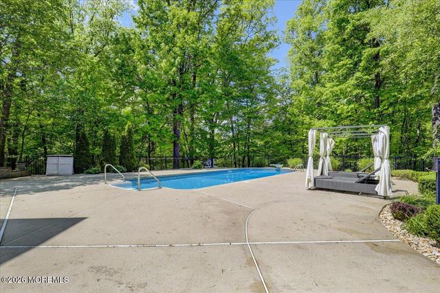 7 Highpoint Road, Holmdel, NJ 07733
