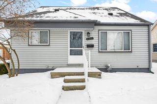 23804 Beverly Street, Saint Clair Shores, MI 48082