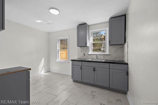 6224 Minock Street, Detroit, MI 48228