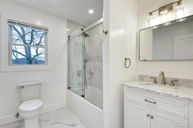 56 Kirkwood Road A, Port Washington, NY 11050