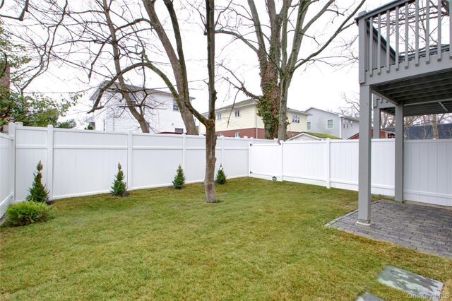 56 Kirkwood Road A, Port Washington, NY 11050