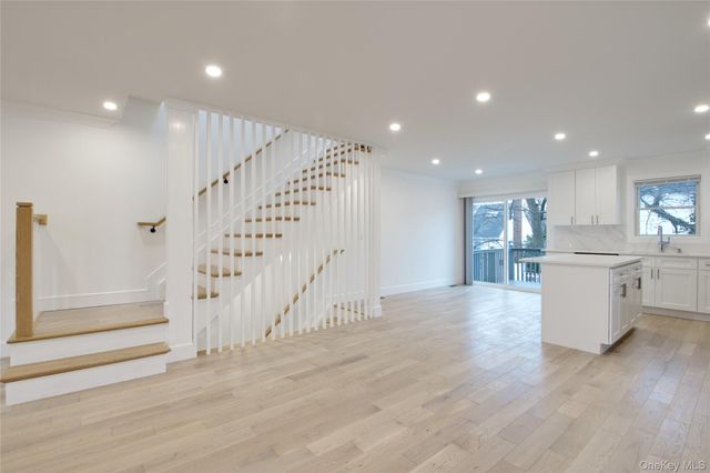 56 Kirkwood Road A, Port Washington, NY 11050
