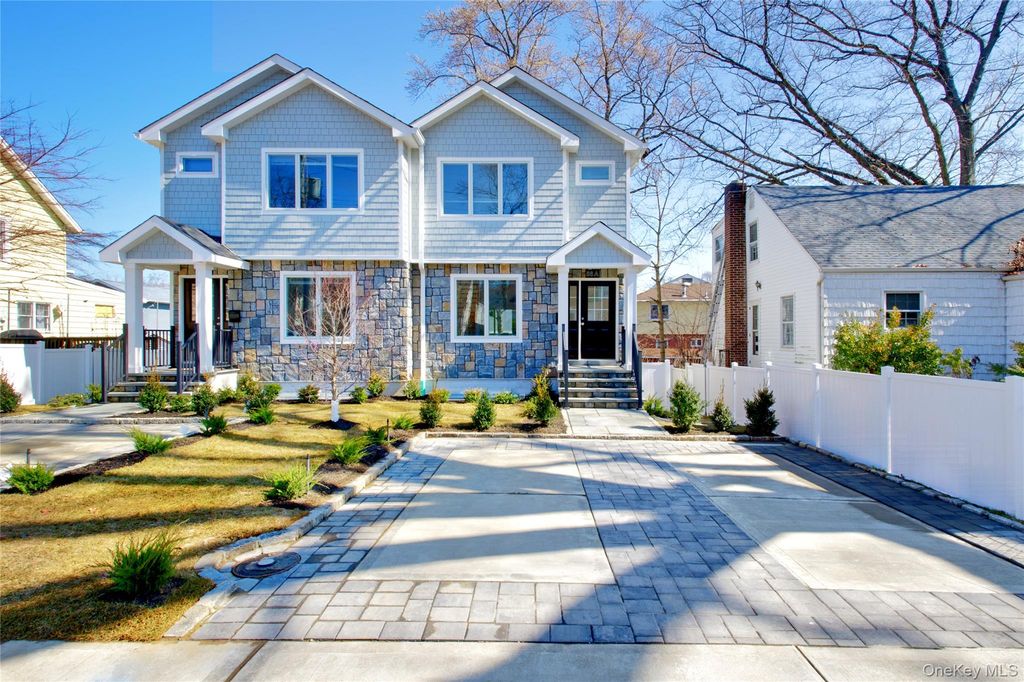 56 Kirkwood Road A, Port Washington, NY 11050