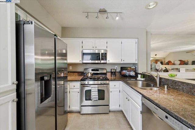 4682 Central Pkwy, Dublin, CA 94568