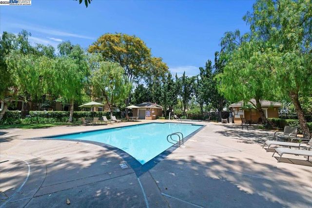 4682 Central Pkwy, Dublin, CA 94568
