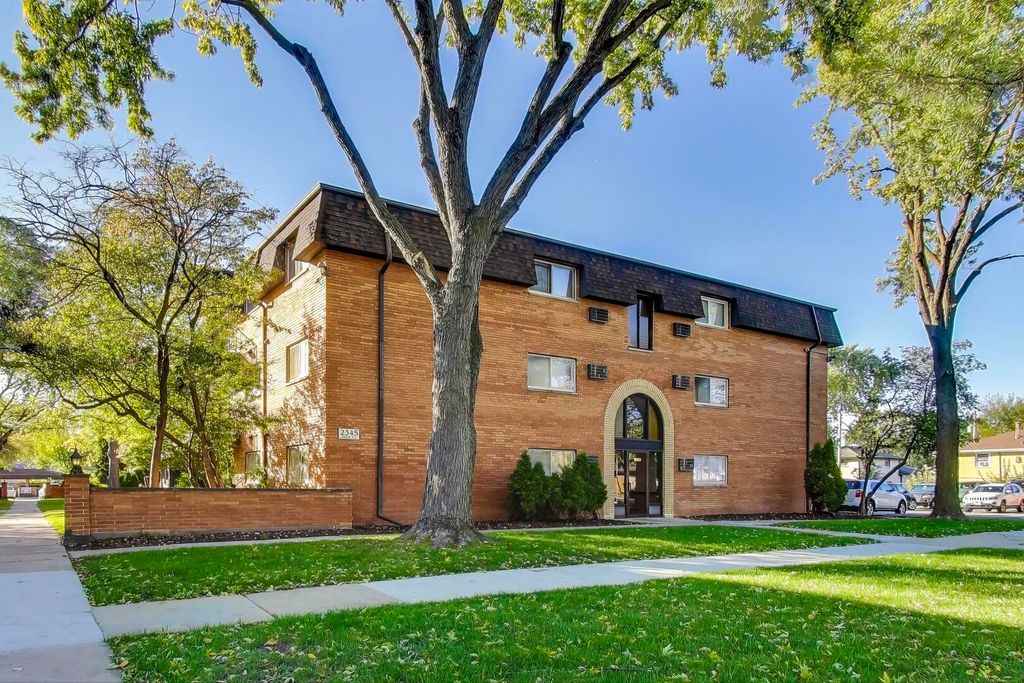 2345 185th Court 1, Lansing, IL 60438