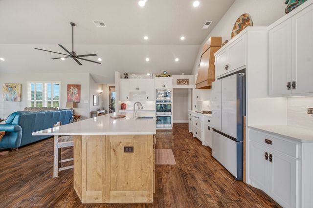 5255 Dennis Road Road, Weatherford, TX 76087
