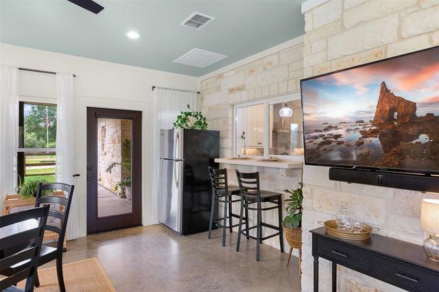 1134 Big Buck Road, Weimar, TX 78962