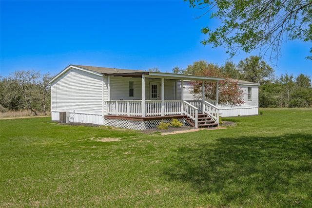 1134 Big Buck Road, Weimar, TX 78962
