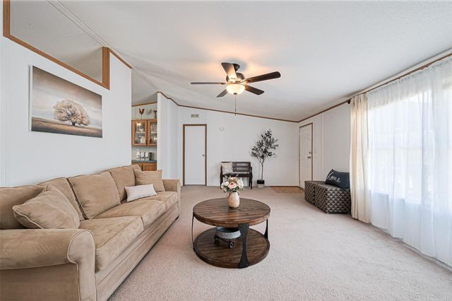 1134 Big Buck Road, Weimar, TX 78962