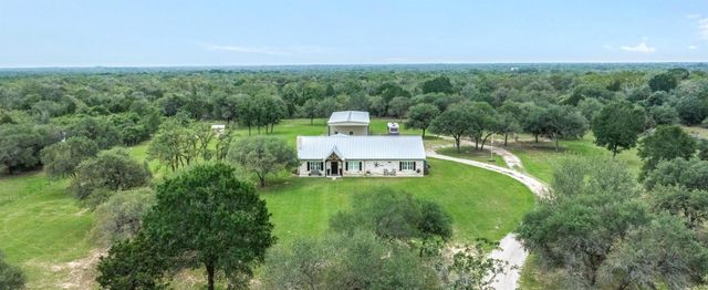 1134 Big Buck Road, Weimar, TX 78962