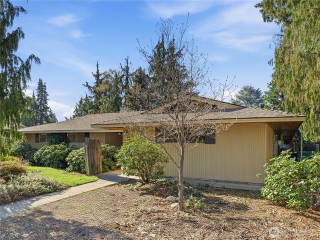 1319 First Street, Wenatchee, WA 98801