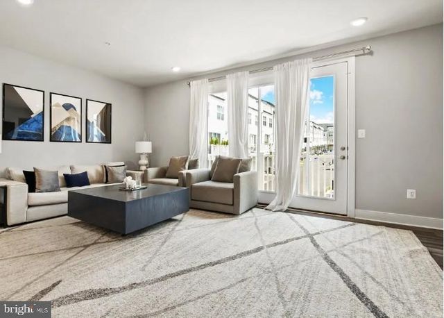 167 KLEE ALY, Silver Spring, MD 20906