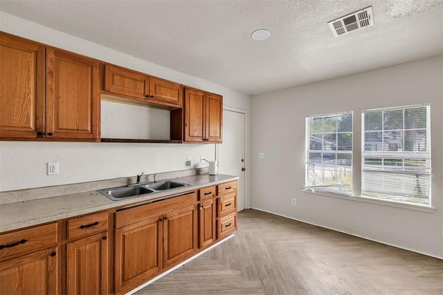 212 SE 27th Street, Oklahoma City, OK 73129