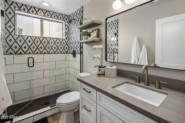 4715 E VIA MONTOYA Drive, Phoenix, AZ 85050