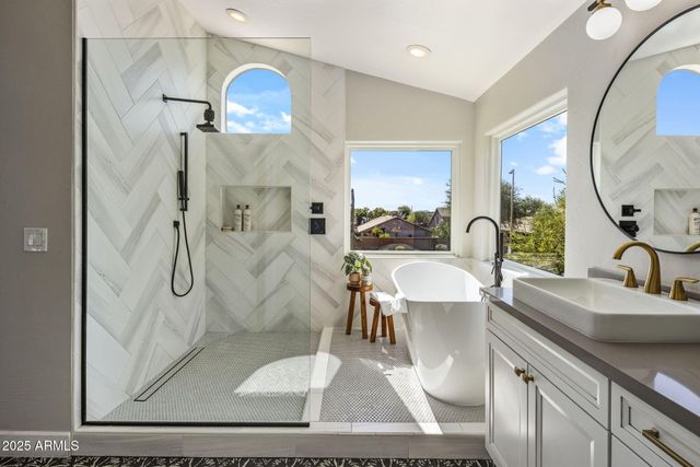 4715 E VIA MONTOYA Drive, Phoenix, AZ 85050