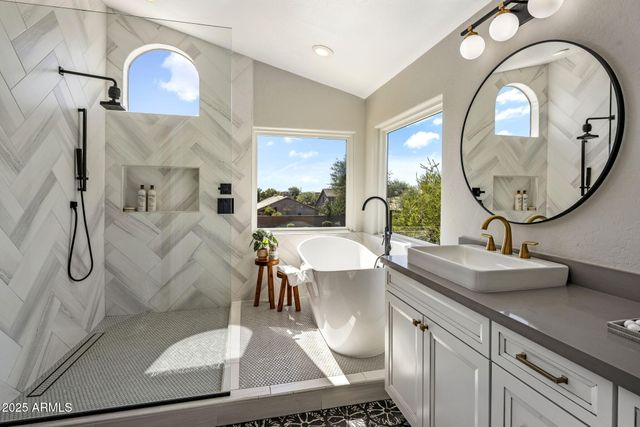 4715 E VIA MONTOYA Drive, Phoenix, AZ 85050