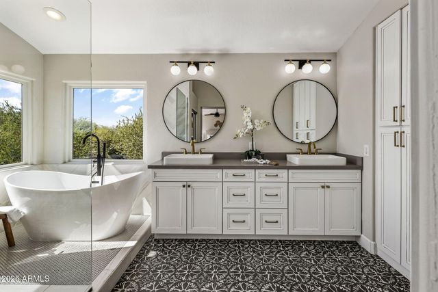 4715 E VIA MONTOYA Drive, Phoenix, AZ 85050