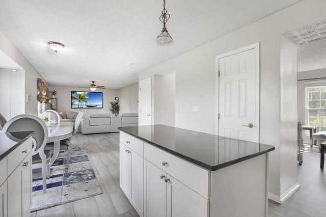 1129 Streamside Drive, Blacklick, OH 43004