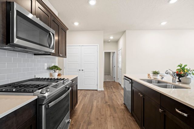 5905 W MORGANTOWN Ln, Spokane, WA 99208