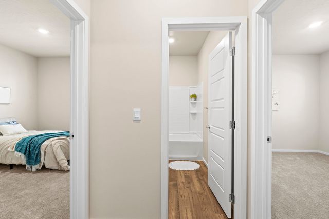 5905 W MORGANTOWN Ln, Spokane, WA 99208