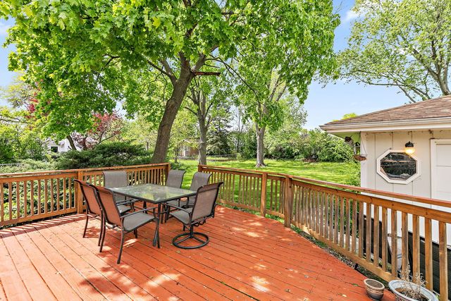 616 Grace Lane, Schaumburg, IL 60193