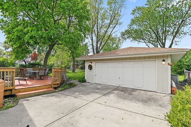 616 Grace Lane, Schaumburg, IL 60193
