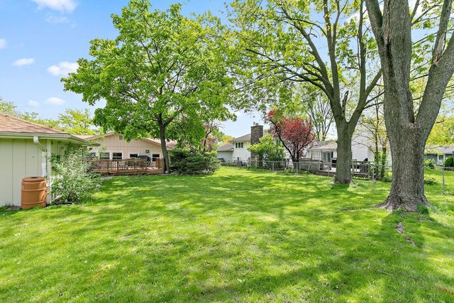 616 Grace Lane, Schaumburg, IL 60193