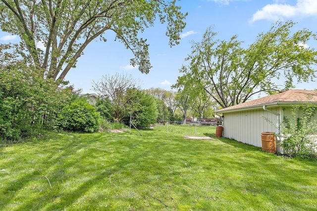 616 Grace Lane, Schaumburg, IL 60193