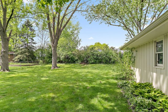 616 Grace Lane, Schaumburg, IL 60193