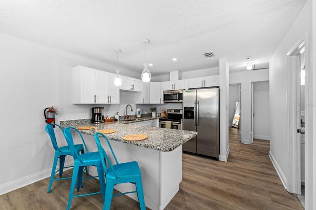 807 GULF BOULEVARD, Indian Rocks Beach, FL 33785